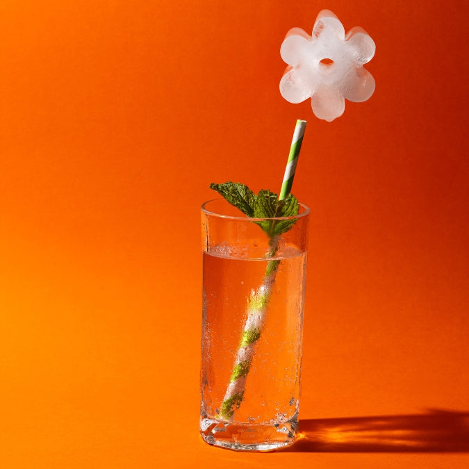 DrinksPlinks Retro Daisy in Glass